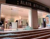 Fuente: Emprendedores (2005) y http://www.fundinguniverse.com/company-histories/Alain-Afflelou-SA-Company-History.html.